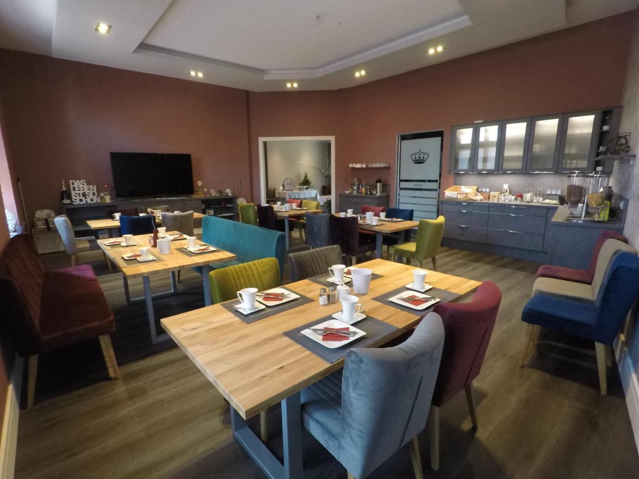 Hotel - Pension & Gaststaette "Alter Koenig" Hettstedt Ngoại thất bức ảnh