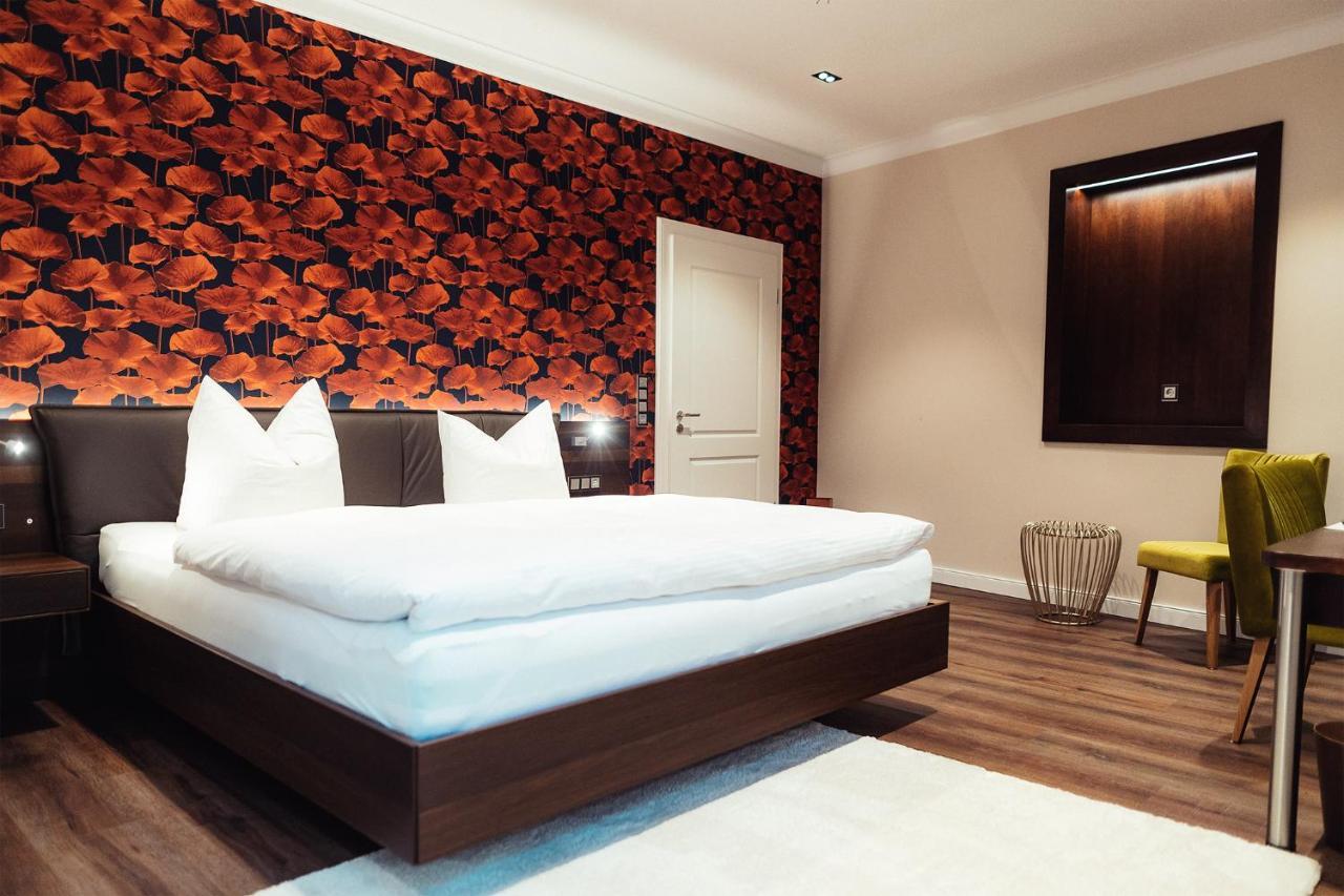 Hotel - Pension & Gaststaette "Alter Koenig" Hettstedt Ngoại thất bức ảnh